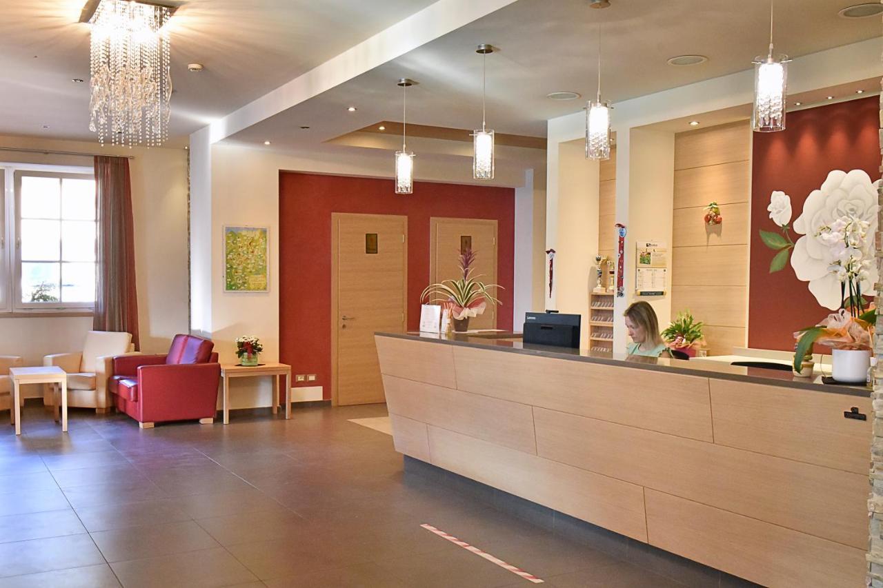 Hotel Bel Sit Comano Terme Exterior photo