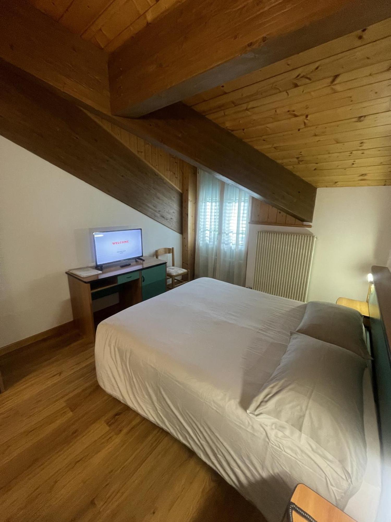 Hotel Bel Sit Comano Terme Exterior photo