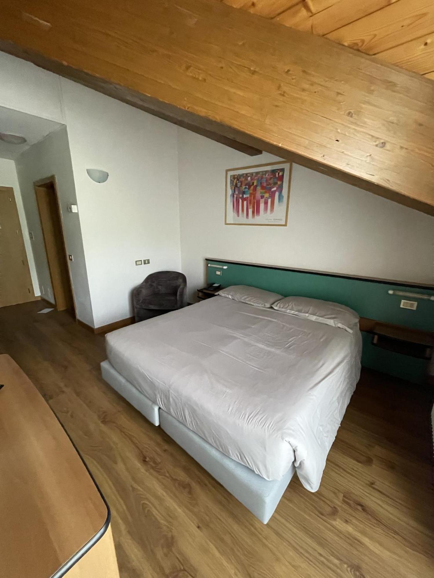 Hotel Bel Sit Comano Terme Exterior photo
